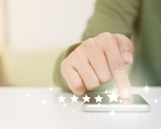 Clients satisfaits, accès au livre d'or et aux avis Google
